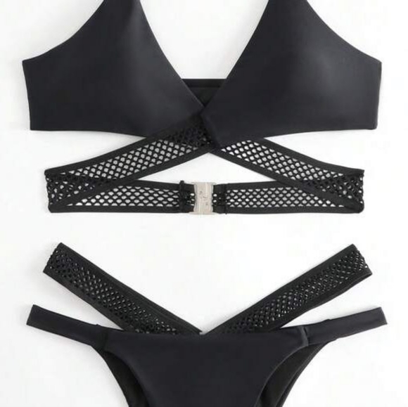 Criss Cross Halter Triangle Bikini SwimsuitSize XL (US 12/14) - Picture 3 of 8